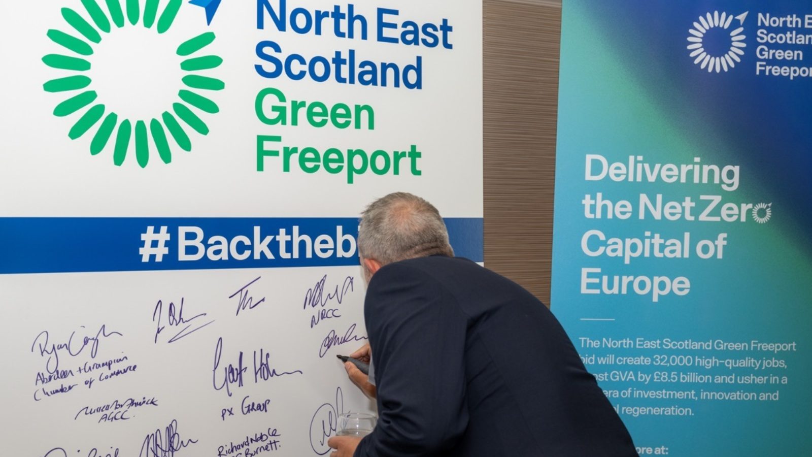 Guests show their support for the region's green freeport bid