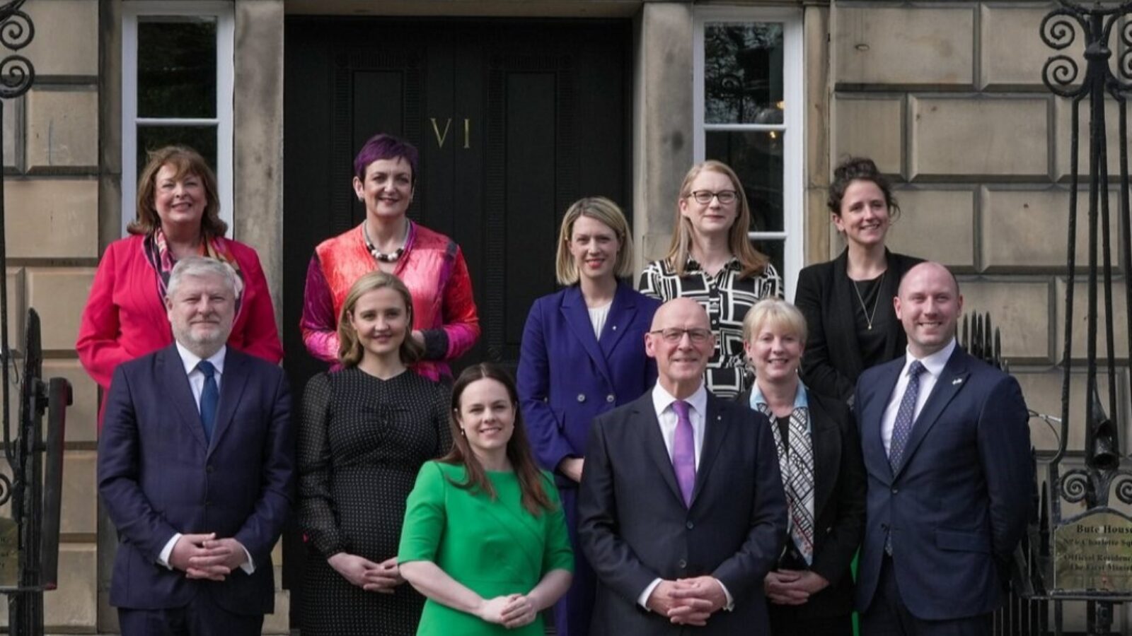 Swinney resists making wholesale changes to cabinet