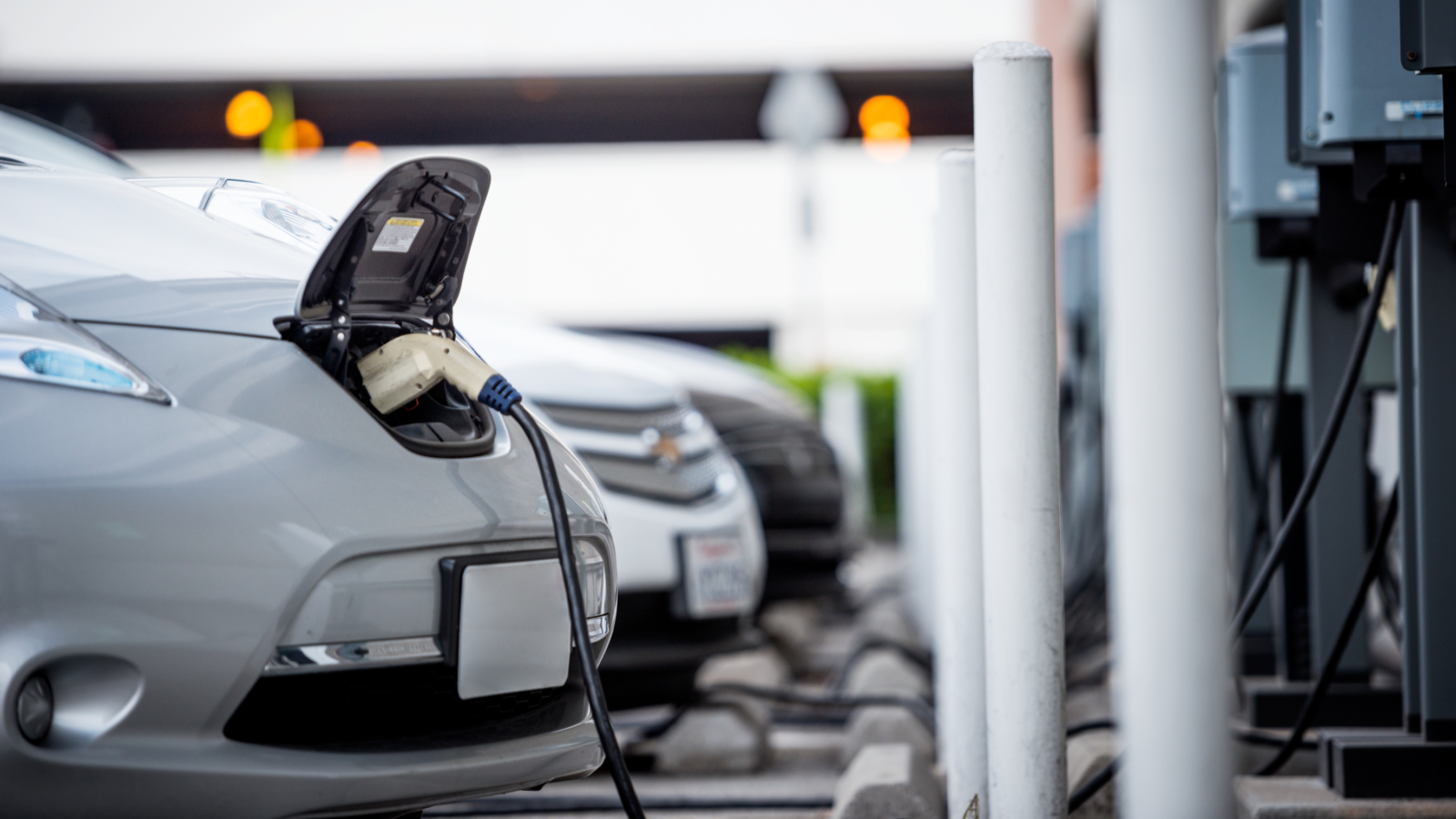 DNV advises Macquarie Capital on electric vehicle charging infrastructure investment in India